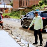Wakil Bupati (Wabup) Garut, dr. Helmi Budiman, Meninjau Rekonstruksi Jalan