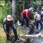 Antisipasi Banjir,Pemdes Blanakan Gotong royong Bersihkan Saluran