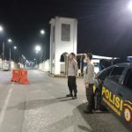 Personil Unit Sabhara Polsek Rengasdengklok, Laksanakan Patroli Prekat Malam Hari Antisipasi Gukamtibmas